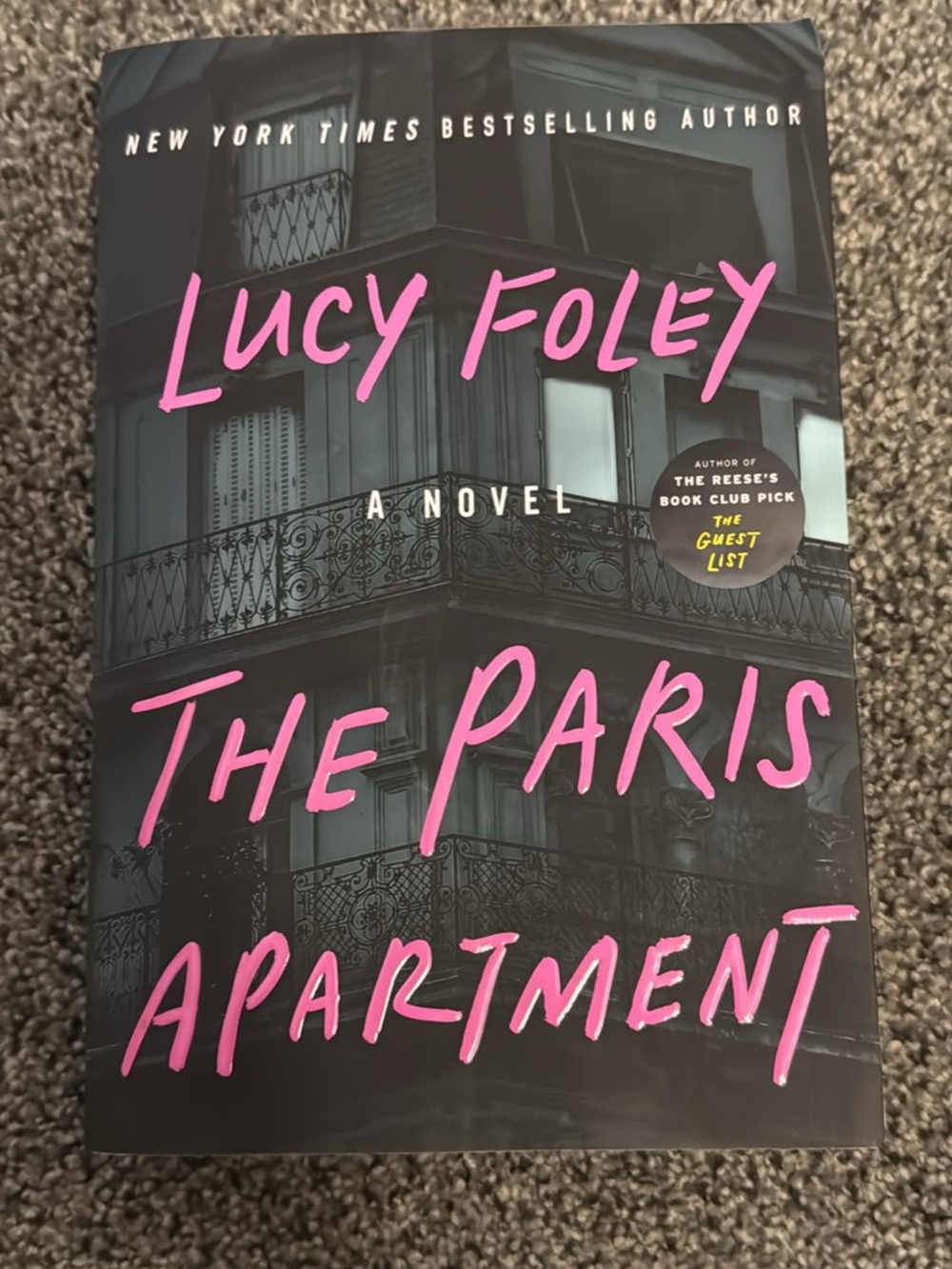 Lucy Foley - The Paris Apartment (Black with Pink Text)